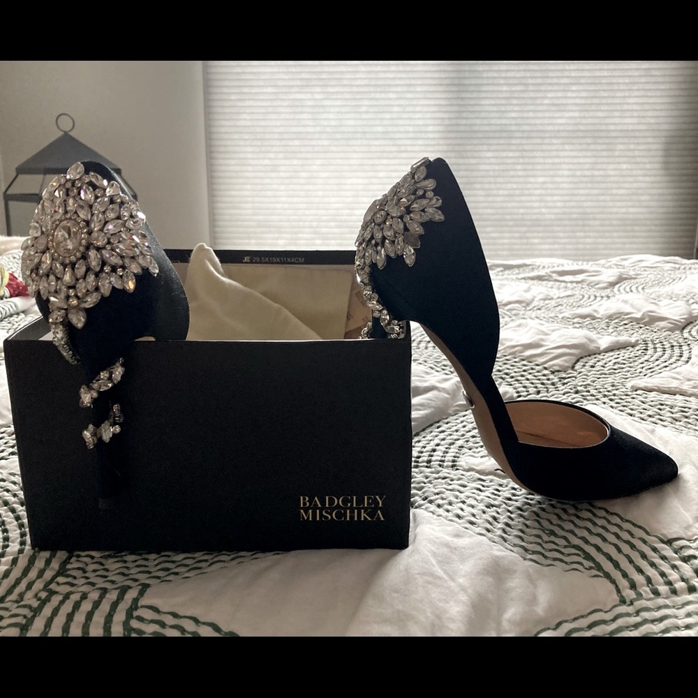 Badgley Mischka women’s dress shoe